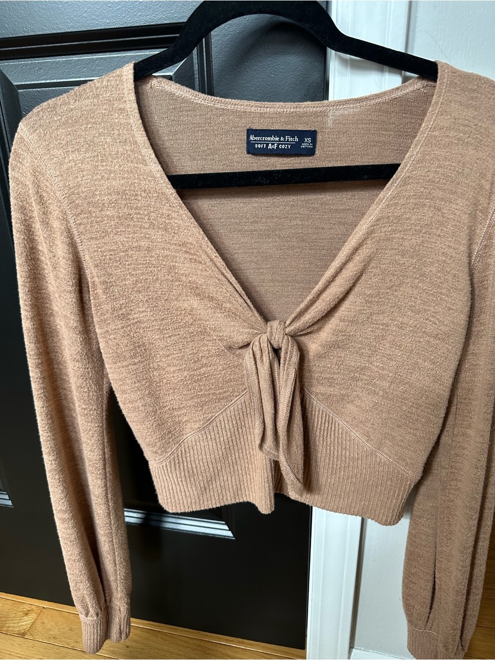 Abercrombie & Fitch Tan Tie-Front Cropped Knit Sweater XS